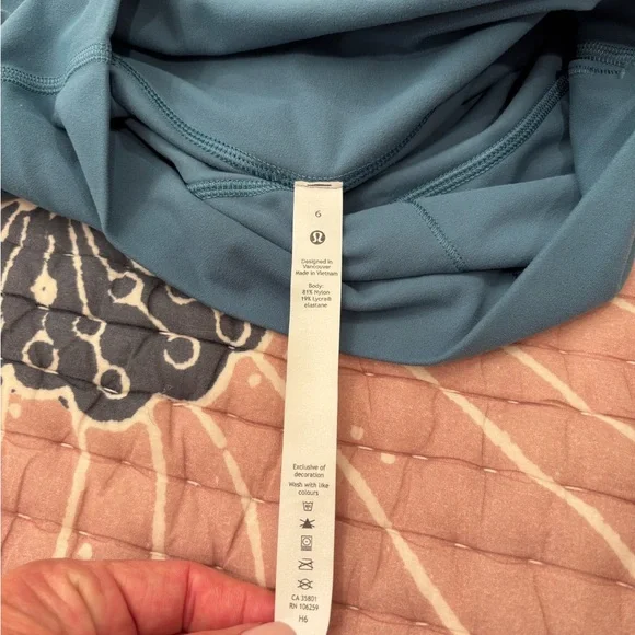 Lululemon Teal High-Waisted Leggings Sz 6 - Picture 4 of 4